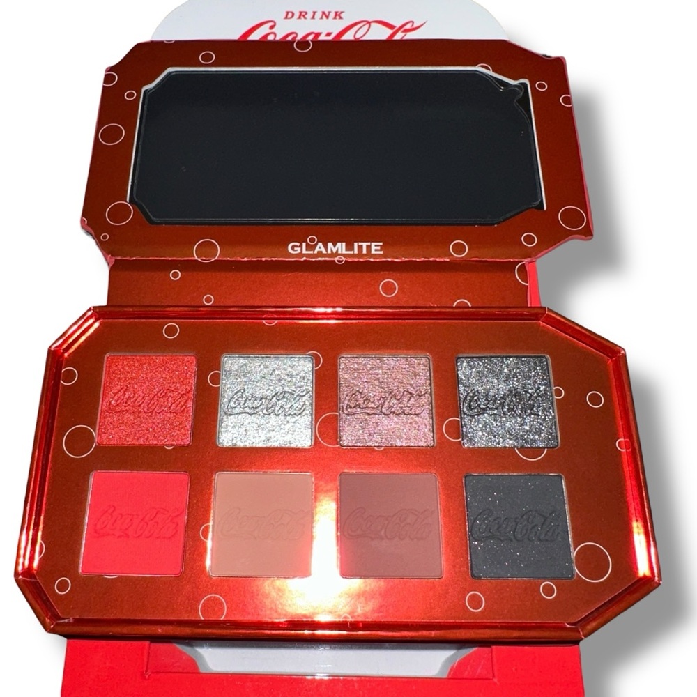 Glamlite x Coca-Cola Original Palette NIB 8 Pan Eyeshadow Shades Collectible - Picture 2 of 5
